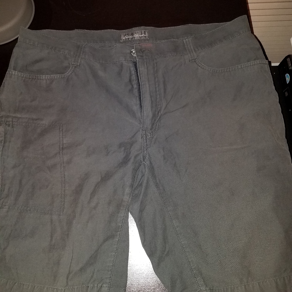 Eddie Bauer,  men's cotton shorts Sz 40